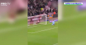 Gol curios în liga secundă engleză între 2 echipe favorite la promovare. Leeds o conducea cu 2 la 1 în deplasare pe Sunderland și se îndrepta spre o victorie importantă, însă la ultima fază portarul oaspeților s-a facut de râs - VIDEO