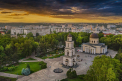 Chișinăul face ultimele pregătiri pentru ziua orașului. În PMAN a fost instalată deja scena, iar începând de mâine și până marți dimineața circulația va fi sistată pe mai multe străzi din centrul capitalei - VIDEO