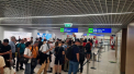Un moldovean - documentat, după ce în valiza sa au fost descoperite o geantă furată și documente falsificate, pe Aeroportul Internațional Chișinău