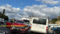 O femeie și un copil de trei ani au ajuns la spital, după ce două mașini s-au lovit violent pe o stradă din capitală. Ce spune poliția - FOTO