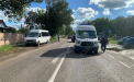 Accident grav în stânga Nistrului. O fată de 11 ani a ajuns la spital, după ce a fost lovită de o ambulanță pe trecerea de pietoni - FOTO