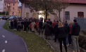 Conaționalii din Italia stau în rând la secțiile de votare pentru a vota -  FOTO/VIDEO 