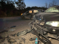 Un bărbat - transportat în stare gravă la spital, după ce două mașini s-au lovit violent pe o stradă din Bălți. Imagini de la locul impactului - FOTO/VIDEO