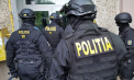 Încă în 13 raioane poliția a descins cu percheziții în mai multe cauze penale pornite pentru finanțarea ilegală și coruperea electorală. Anunțul poliției