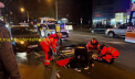 Un bărbat a ajuns la spital, după ce a fost lovit de un automobil în timp ce trecea strada într-un loc nepermis - VIDEO