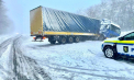Atenție, șoferi. Se circulă cu dificultate pe mai multe drumuri din țară, iar unele autovehicule au derapat de pe șosea: Reacția direcției pentru Situații Excepționale - FOTO/ VIDEO