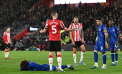 În timpul meciului câștigat de Chelsea, căpitanul celor de la Southampton a fost eliminat după ce l-a tras de păr pe Marc Cucurella - VIDEO 