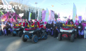 Feeria sărbătorilor de iarnă a cuprins centrul capitalei. Sute de oamenii deghizați în Moș Crăciun sau alte personaje au participat la tradiționalul maraton de Crăciun - VIDEO
