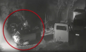 A furat mai multe piese auto de la un automobil parcat pe o stradă din capitală. Un bărbat, reținut pentru 72 de ore. Momentul, surprins de o cameră de supraveghere - VIDEO