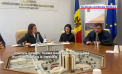 Fermierii au scandat în fața Guvernului și au încercat să intre în clădirea executivului. Noul ministru al Agriculturii i-a chemat la discuți - VIDEO