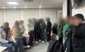 „Nu trebuie să te temi de dânșii”. CNA a publicat convorbirile telefonice ale bărbaților implicați în escrocheriile prin care înșelau potențialii cumpărători, iar după ce luau banii, nu mai răspundeau la apeluri - VIDEO
