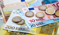 Pelliron 26.12.2024: Euro a scăzut sub 1,04 dolari, apropiindu-se de cel mai mic nivel din ultimii doi ani, și a scăzut cu aproape 6% pentru 2024