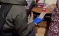 Percheziții în capitală: Șase suspecți - plasați în arest, după ce în casele lor au fost găsite droguri în valoare de 2 milioane de lei - VIDEO