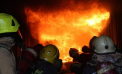 Incendiu puternic la Dubăsari. O casă, cuprinsă aproape în totalitate de flăcări: Pompierii au găsit fără suflare proprietarul locuinței 