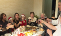 Moldovenii sărbătoresc Crăciunul pe stil vechi. Tradițional, mai ales la sate, oamenii s-au adunat alături de cei dragi în jurul meselor doldora de bucate și și-au urat Crăciun Fericit - VIDEO
