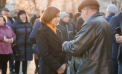Vizită cu huiduieli: Maia Sandu, luată la rost de localnicii din Copanca, rămași fără gaz și lumină. Aceștia nu sunt de acord să achite un tarif mai mare pentru gaz - VIDEO 