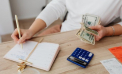 Un contabil-șef din capitală - amendat cu peste 170 mii de lei, după ce a primit mită de la doi administratori pe care îi amenința că va influența rezilierea contractelor de locațiune