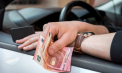 Alarmant. Aproape 30 de șoferi au încercat să dea mită polițiștilor, săptămâna trecută. Pentru ce încălcări nu vroiau să fie sancționați