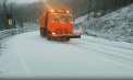 Atenție, șoferi. S-a format ghețuș pe unele drumuri din țară. Drumarii au intervenit - VIDEO
