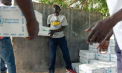 „Mulți oameni vor muri”: Milioane de bolnavi și sute de mii de copii în pericol, după ce Trump a înghețat ajutorul USAID pentru Africa