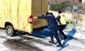 Zăpada care s-a așternut în această dimineață pe mai multe drumuri naționale a îngreunat circulația transportului. Polițiștii și salvatorii au intervenit pentru a da o mână de ajutor șoferilor - VIDEO