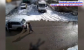 Șoferul, care a lovit mortal un bărbat la Rezina, reținut pentru 72 de ore. Momentul impactului, surprins de o cameră de supraveghere. Imagini cu puternic impact emoțional - VIDEO 
