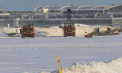 „Eram toți cu capul în jos, atârnând”. Pasagerii avionului răsturnat pe pistă, mărturii despre accidentul aviatic din Toronto