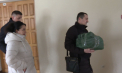Momentul în care contabilul șef al Centrului de Excelență în Medicină și Farmacie este escortat de ofițerii CNA. Ce spune directorul adjunct despre acuzații - VIDEO 