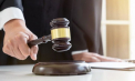 I-au promis unui bărbat că o să-l ajute să-și legalizeze o construcție neautorizată și au cerut pentru asta peste cinci mii de euro. Două persoane, condamnate 