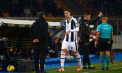 Spectacol jalnic în campionatul Italiei la partida dintre Lecce și Udinese. Jucătorii s-au certat pentru un penalty, deoarece Lorenzo Lucca a ținut morțiș să execute lovitura de 11 metri provocând o ceartă cu coechipierii săi - VIDEO