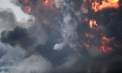 Un depozit cu marfă din Kiev a luat foc, în urma atacurilor rusești, iar suflul exploziilor a avariat mai multe instituții publice și blocuri de locuit - VIDEO