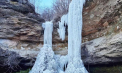 Fenomen natural de o frumusețe rară în țara noastră: Cascada de la Țîpova a înghețat - FOTO