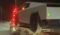 Un Cybertruck al companiei Tesla - adus în Moldova. Imagini surprinse de cetățeni: „Este prima în țara noastră” - VIDEO