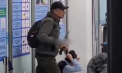 Caz șocant pe aeroportul Almatî din Kazahstan: Un bărbat a amenințat cu cuțitul un anagajat al aeroportului. Pe numele acestuia s-a întocmit dosar penal 