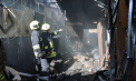Pompierii continuă să intervină la localul din capitală unde ieri a izbucnit un incendiu. Ce spune IGSU despre cauza preliminară 