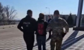 Un moldovean din Tiraspol - reținut pe Aeroportul Chișinău, după ce a obținut circa 5 milioane de dolari din vânzarea produselor piratate ce aparțin unei companii internaționale - VIDEO

