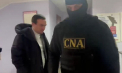 Judecătorul Emil Bulat - escortat de ofițerii CNA: Se fac percheziții în maşina sa personală - VIDEO