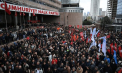 Turcia a fost zguduită, noaptea trecută, de proteste masive, după reținerea primarului Istanbulului. Oamenii s-au îmbrâncit cu jandarmii, care la rândul lor au folosit gaze lacrimogene - VIDEO