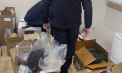 Captură de lux la vama Leușeni: Ceasuri inteligente și parfumuri de contrabandă de aproximativ 700 mii de lei, ascunse printre colete. O persoană, reținută. Cum operau suspecții - FOTO/ VIDEO