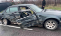 Accident la Sîngerei: O persoană a ajuns la spital, după ce mașina în care se afla s-a lovit cu o ambulanță