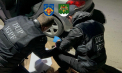 Droguri de peste un milion de lei - găsite într-un motor livrat la o Autogară din Chișinău. Un bărbat - reținut și plasat în arest pentru 30 de zile. Detaliile IGPF - VIDEO

