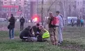  „- Ajutați vă rog, acolo este o fetiță, ea s-a lovit la cap. - Ea gata, nu mai este.” Scene desprinse dintr-un film de groază vin din Krivoi Rog, în urma atacului sângeros al Rusiei - VIDEO