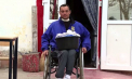 O nenorocire i-a schimbat viața pentru totdeauna, dar nu a putut sa-l înfrângă. Cu ce se ocupă un tânăr din satul Talmaza, care a ajuns în scaun cu rotile în urma unui accident pe șantier - VIDEO