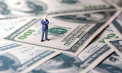 Curs valutar BNM pentru 7 aprilie. Cât costă astăzi un euro și un dolar - FOTO