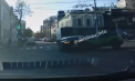 Accident în centrul capitalei cu implicarea a trei autoturisme. Momentul impactului, filmat de o cameră de bord - FOTO/ VIDEO