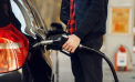 Vești bune pentru șoferi: Carburanții continuă să se ieftinească. Noile prețuri stabilite de ANRE pentru benzină și motorină - FOTO
