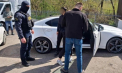 Ar fi cerut 60 de mii de lei de la un șofer prins băut și fără permis de conducere, ca să-l scape de pedeapsă. Doi agenți de patrulare, reținuți. Ofițerii CNA au descins în birourile lor
