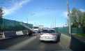 Un polițist a pierdut controlul asupra ghidonului motocicletei și a provocat un accident minor, pe un pod din capitală. Momentul - surprins de o cameră de bord - VIDEO