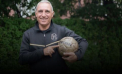 Unul dintre cei mai buni fotbaliști ai anilor 90', câștigător al unui Balon de Aur, în componența grupării FC Barcelona a venit în Moldova - VIDEO