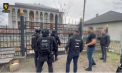 Tată și fiu din Ocnița, cercetați penal pentru șantaj: Au cerut 130.000 de euro unui bărbat care voia să revină în casa părintească 